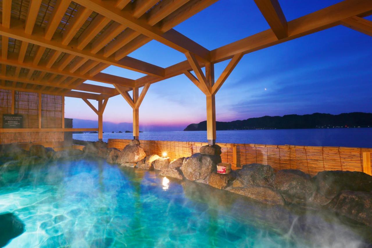 Hotel Ooedo Onsen Monogatari Nanki Kushimoto Esterno foto