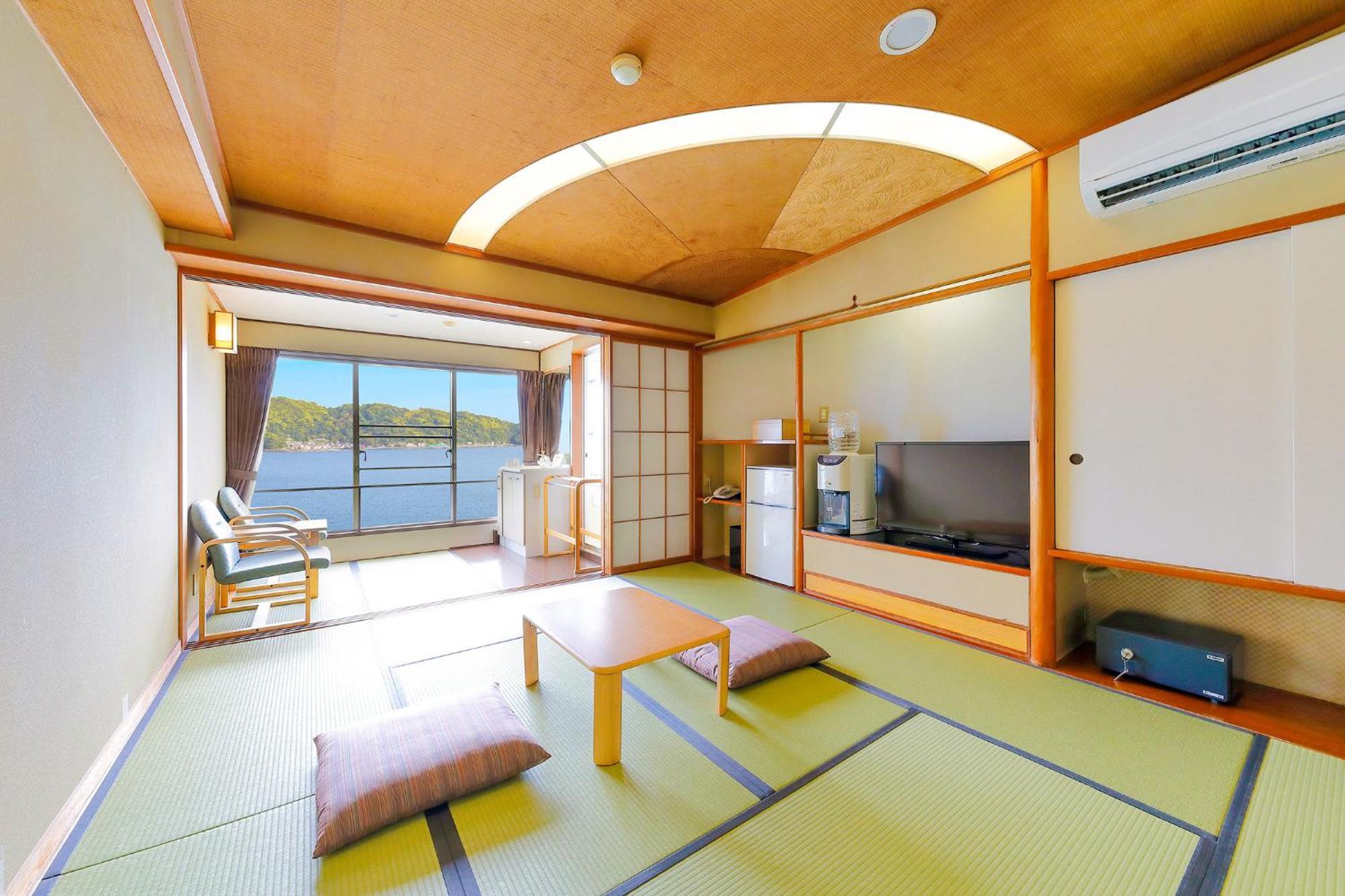 Hotel Ooedo Onsen Monogatari Nanki Kushimoto Esterno foto