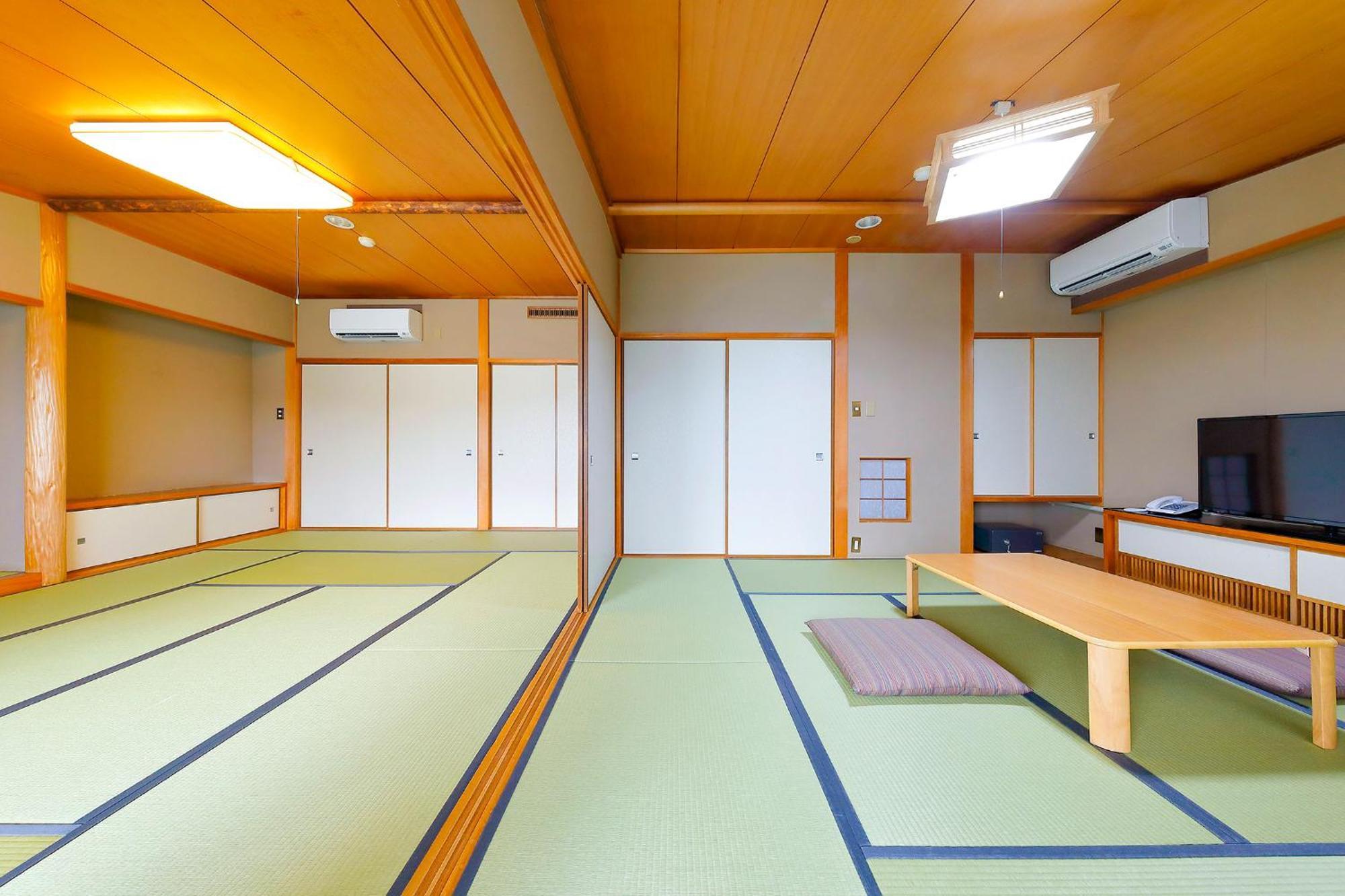 Hotel Ooedo Onsen Monogatari Nanki Kushimoto Esterno foto
