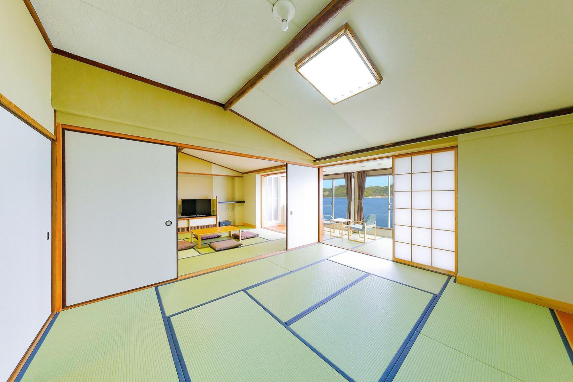 Hotel Ooedo Onsen Monogatari Nanki Kushimoto Esterno foto